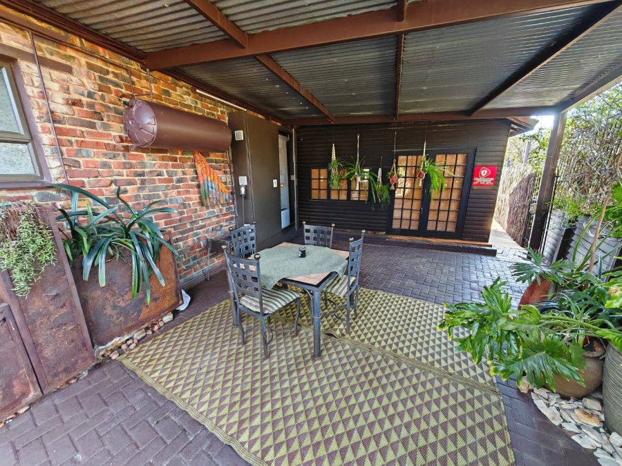 6 Bedroom Property for Sale in Dan Pienaar Free State